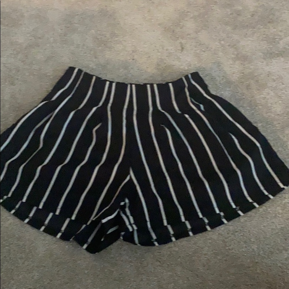 black and white striped pants!!